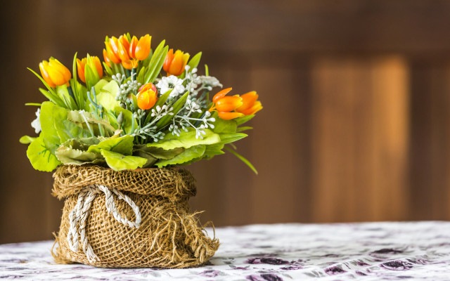Bouquet burlap tablecloth flowers ocean free wallpaper for desktop - medium preview image