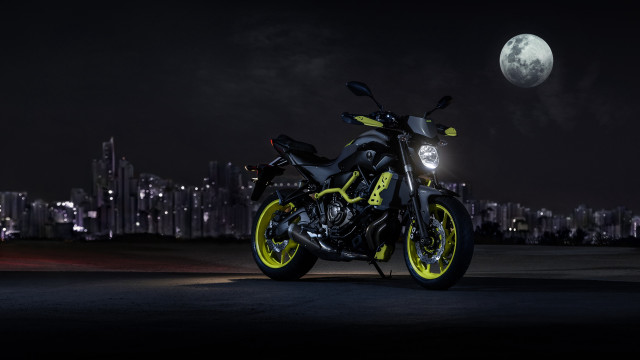 Motorcycle city night fullmoon cityscape free wallpaper for desktop - medium preview image