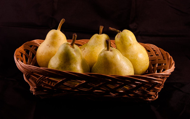 Basket pears black background food free wallpaper for desktop - medium preview image