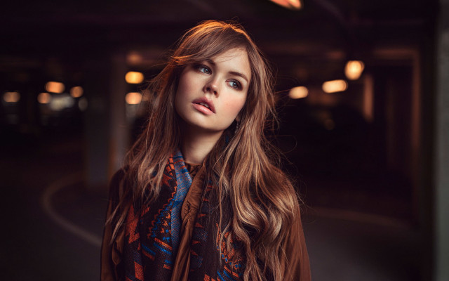 Eszter mattioni fashion photography blurry free wallpaper for desktop - medium preview image