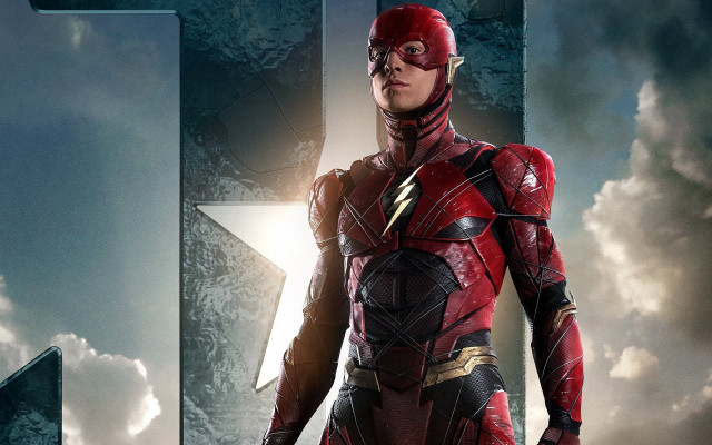 Man red suit star sign free wallpaper for desktop - medium preview image