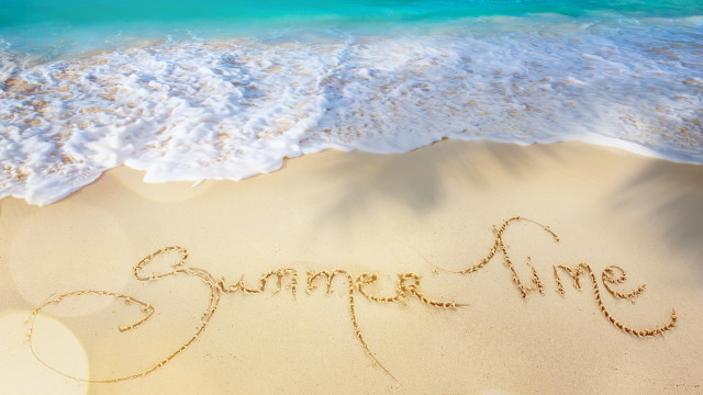 Sandy beach summer sand wave free wallpaper for desktop - medium preview image