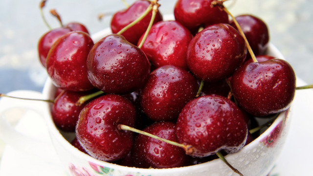 Cherry bowl water droplets white free wallpaper for desktop - medium preview image