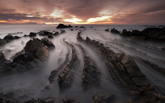 Longexposure rockybeach cloudyskies sunset horizon free wallpaper for desktop - medium preview image