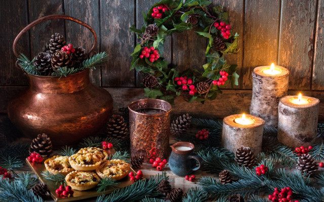 Christmas candles decorations wreath pinecones free wallpaper for desktop - medium preview image