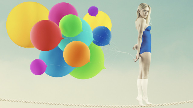 Woman bathing suit rope balloons free wallpaper for desktop - medium preview image