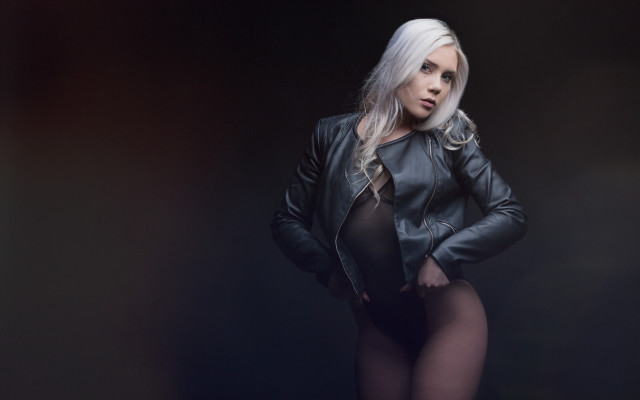 Andor basch fashion portrait leather free wallpaper for desktop - medium preview image