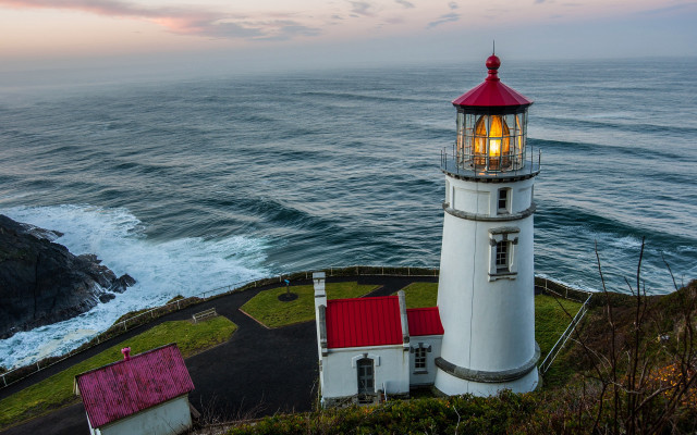 Lighthouse cliff sunset ocean redroof free wallpaper for desktop - medium preview image