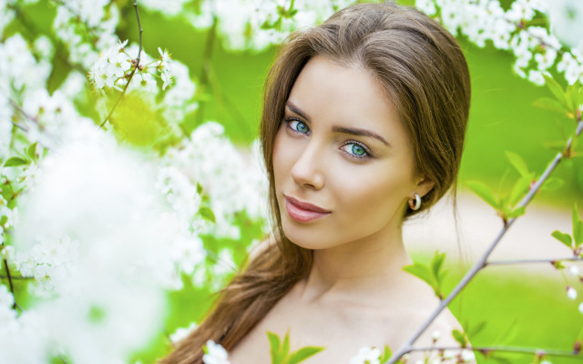 Woman blue eyes flowers tree free wallpaper for desktop - medium preview image