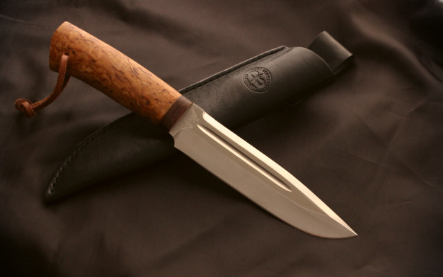 Knife wooden handle black cloth free wallpaper for desktop - medium preview image