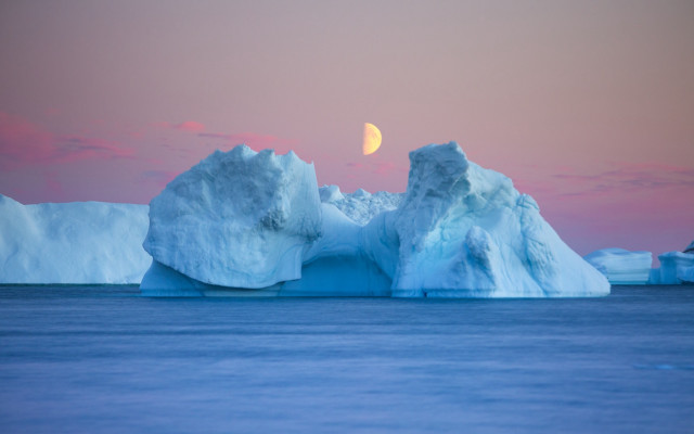 Moon icebergs sunset pink hue free wallpaper for desktop - medium preview image