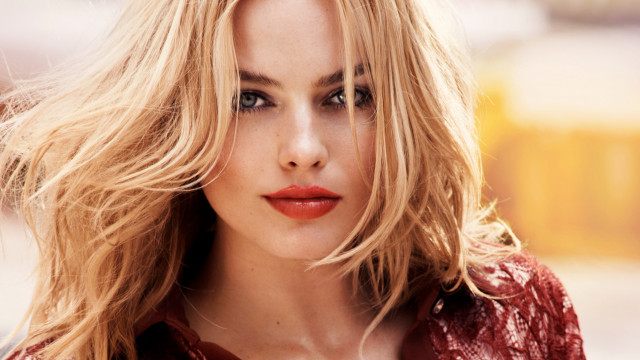 Constance anne parker blonde freckles free wallpaper for desktop - medium preview image