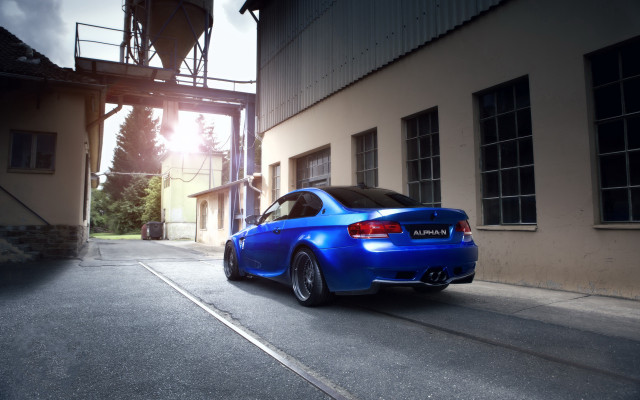 Blue car building street bridge free wallpaper for desktop - medium preview image