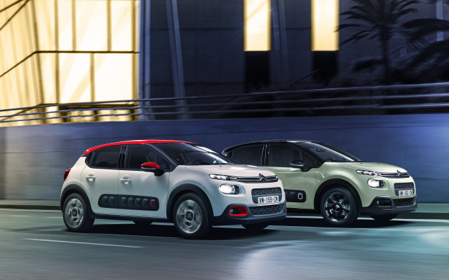 City street night cars white free wallpaper for desktop - medium preview image