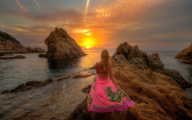 Pink dress woman ocean sunset free wallpaper for desktop - medium preview image