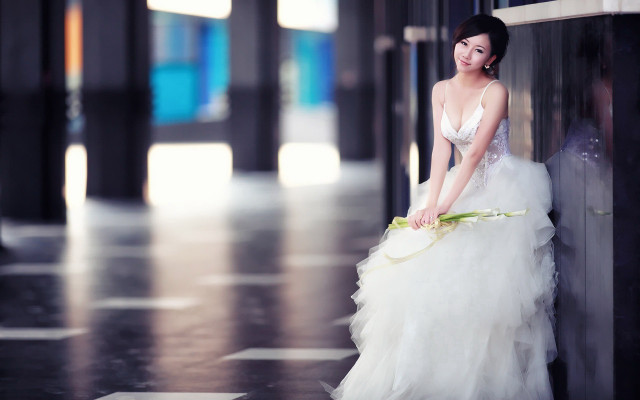 Woman white dress flowers chen free wallpaper for desktop - medium preview image