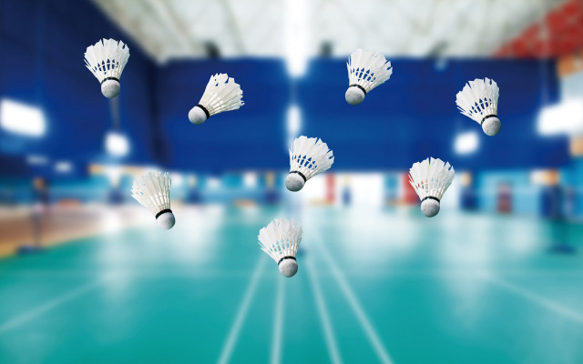 White balls flying blue court free wallpaper for desktop - medium preview image