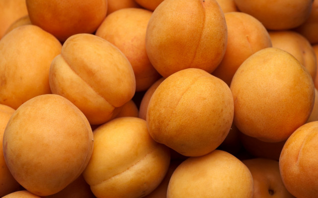 Apricots pile table superflat stock #2 free wallpaper for desktop - medium preview image