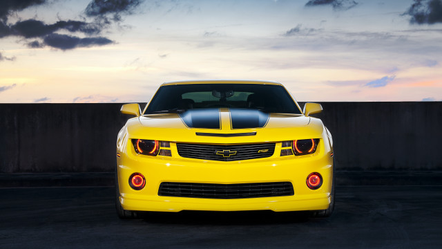 Yellow sports car sunset cloudy free wallpaper for desktop - medium preview image