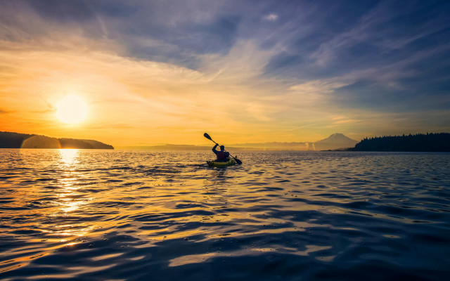 Kayak paddling sunset mountain water free wallpaper for desktop - medium preview image