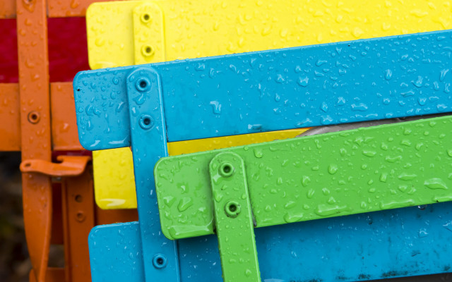 Bench water drops summer vibrancy free wallpaper for desktop - medium preview image