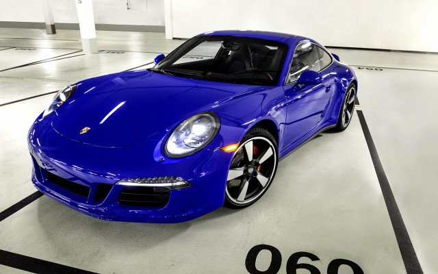 Blue sports car garage numbers free wallpaper for desktop - medium preview image