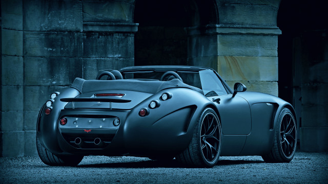 Car dark alley stonewall doorway free wallpaper for desktop - medium preview image