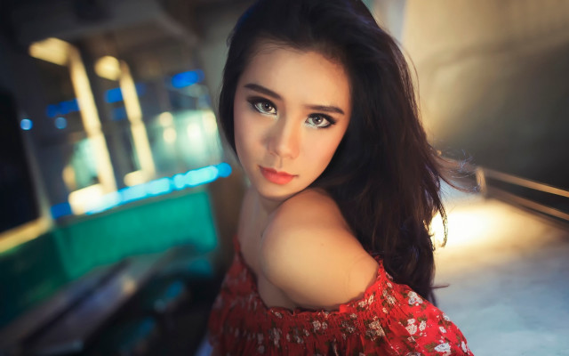 Woman red dress train station free wallpaper for desktop - medium preview image