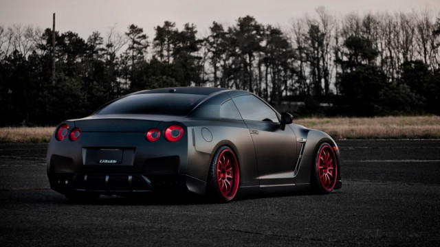 Black sports car red rims #9 free wallpaper for desktop - medium preview image