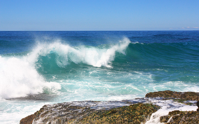 Wave rocky shore ocean sky free wallpaper for desktop - medium preview image