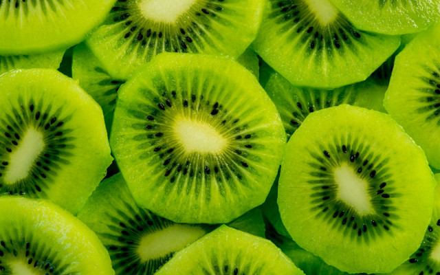 Kiwi closeup white center green free wallpaper for desktop - medium preview image