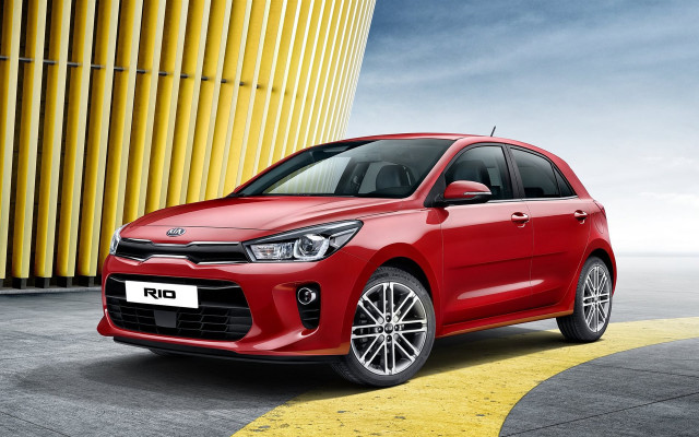 Red car yellow building rayonism free wallpaper for desktop - medium preview image