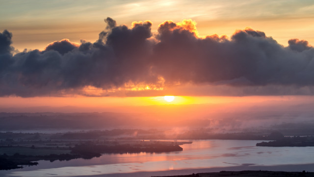 Sunset clouds water city horizon free wallpaper for desktop - medium preview image