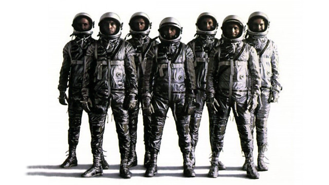 Group people space suits standing free wallpaper for desktop - medium preview image