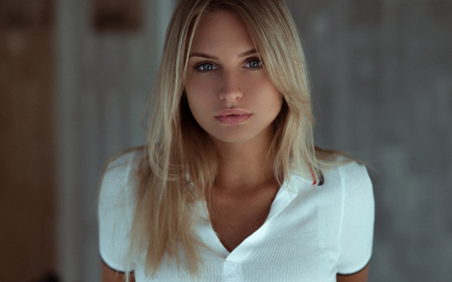 Blonde woman white shirt portrait free wallpaper for desktop - medium preview image