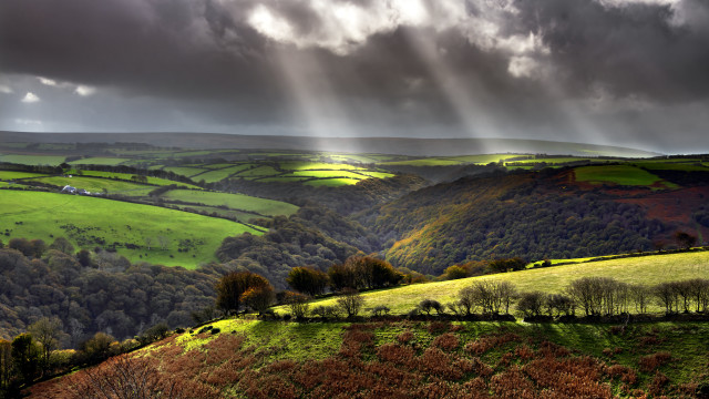 Valley green hills trees sunbeam free wallpaper for desktop - medium preview image
