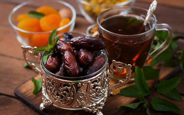 Tea pot fruit cup food free wallpaper for desktop - medium preview image