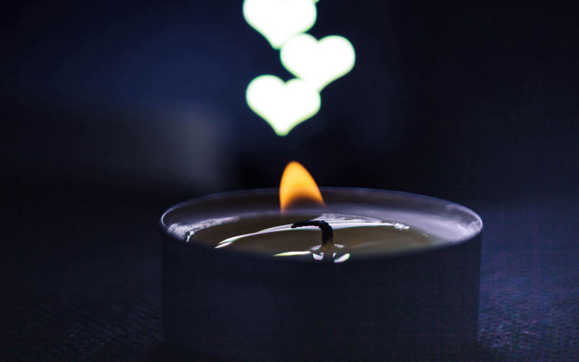 Romantic candle heart shaped candlestick free wallpaper for desktop - medium preview image
