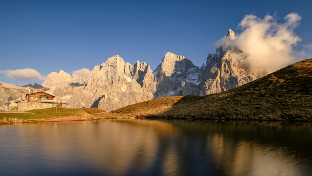 House lake mountains clouds sky free wallpaper for desktop - medium preview image