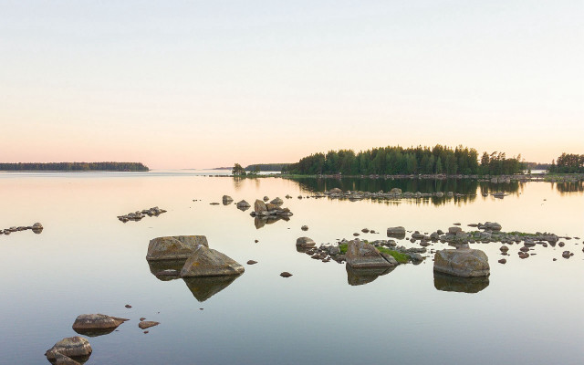 Lake rocks trees sunset matte free wallpaper for desktop - medium preview image