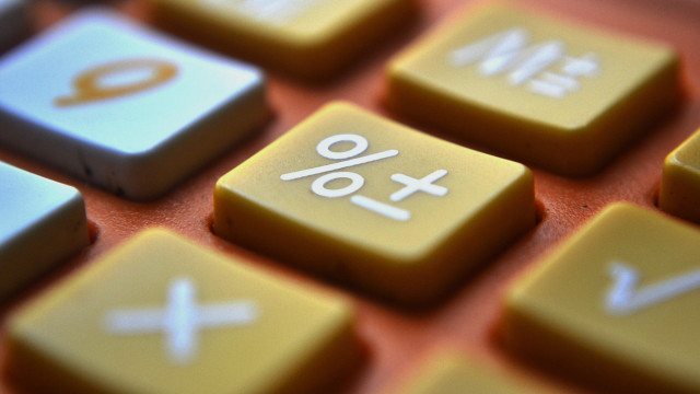 Calculator sale price typographic computer free wallpaper for desktop - medium preview image