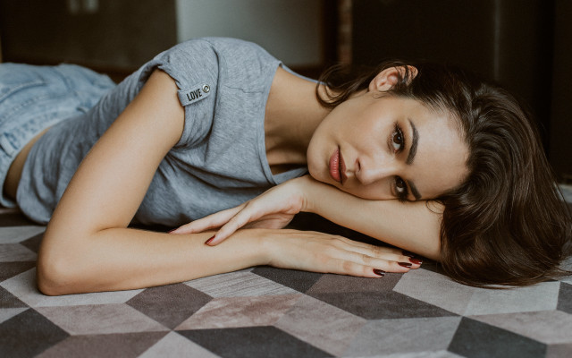 Woman lying bed chest eyes free wallpaper for desktop - medium preview image