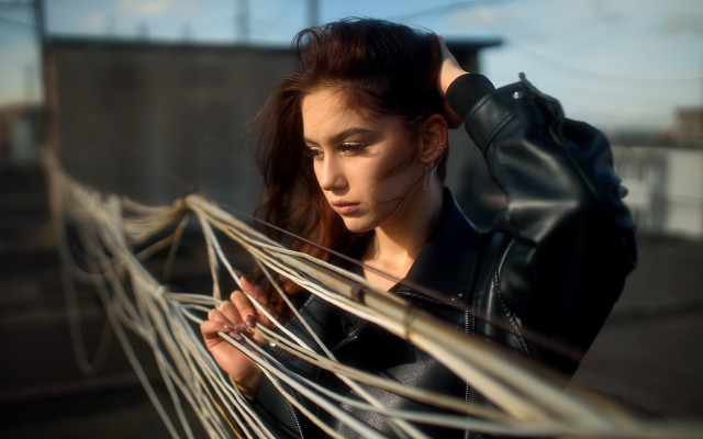 Woman leather jacket hammock sun free wallpaper for desktop - medium preview image