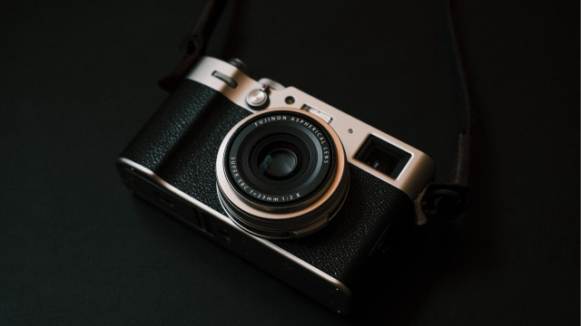 Camera lens body black surface free wallpaper for desktop - medium preview image