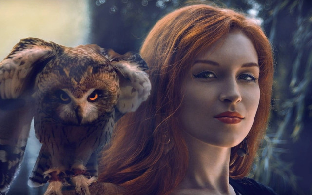 Red haired woman owl serious free wallpaper for desktop - medium preview image