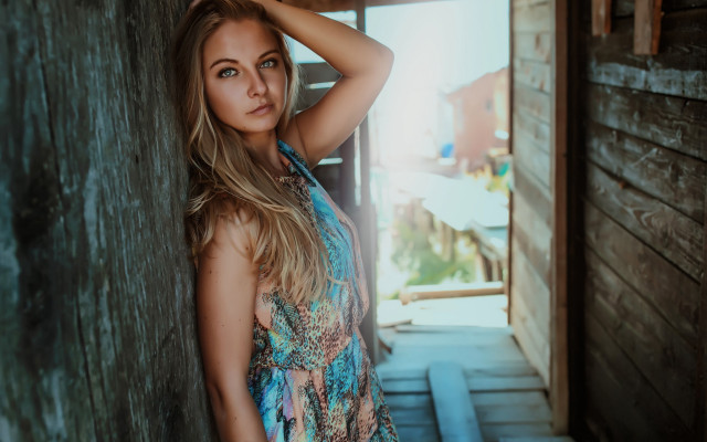 Elina karimova fashion portrait outdoor free wallpaper for desktop - medium preview image