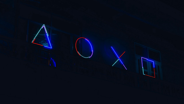 Xoxo neon sign night building free wallpaper for desktop - medium preview image