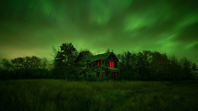 House green red light sky free wallpaper for desktop - medium preview image