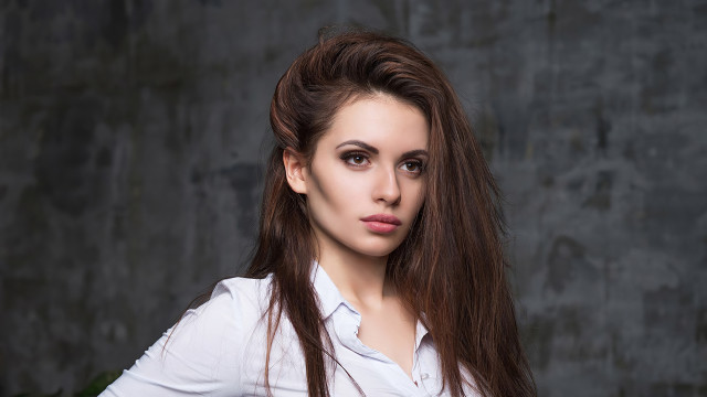Elina karimova long ponytail white free wallpaper for desktop - medium preview image
