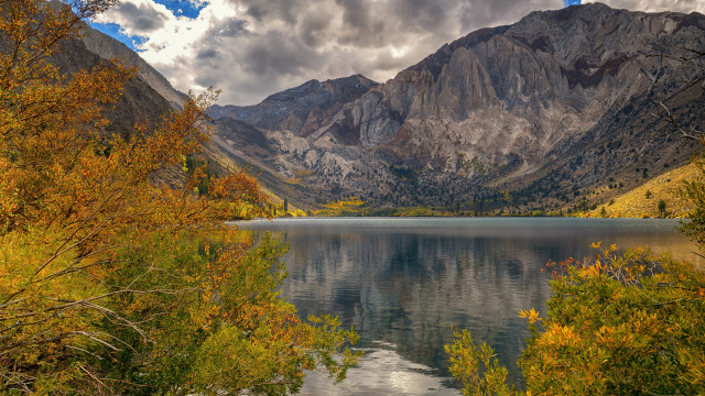Mountain lake trees autumn forest free wallpaper for desktop - medium preview image
